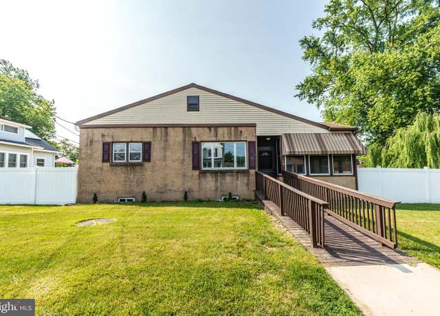 Property at 428 Chester Ave, Bellmawr, NJ 08031, 5 beds, 2 baths