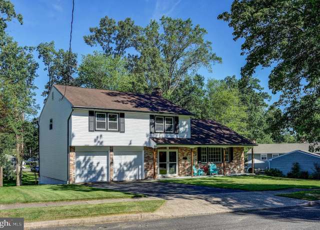 Property at 12 Cambridge Rd, Blackwood, NJ 08012, 4 beds, 2.5 baths