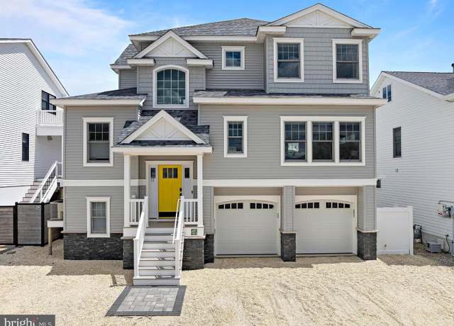 Property at 11 Barry Ln, Manahawkin, NJ 08050, 4 beds, 3 baths