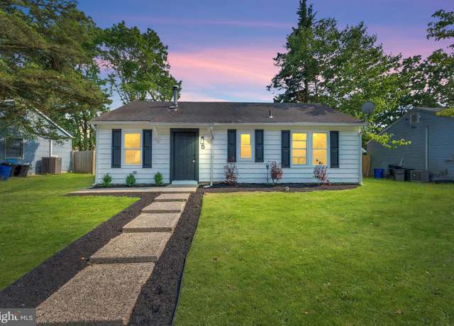 Property at 5 Mast Dr, Barnegat, NJ 08005, 4 beds, 2 baths