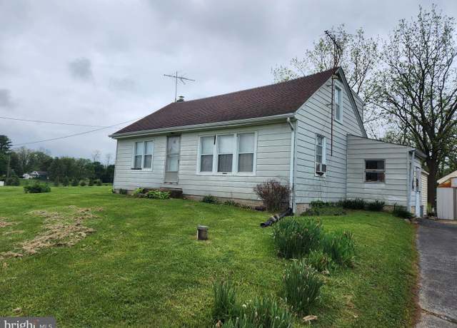 Property at 455 Petersburg Rd, Carlisle, PA 17015, 4 beds, 1 bath