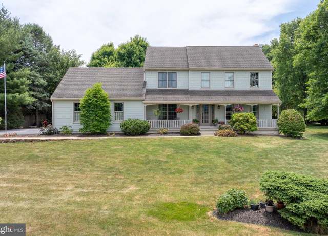 Property at 182 Shoreline Dr, Honey Brook, PA 19344, 4 beds, 2.5 baths