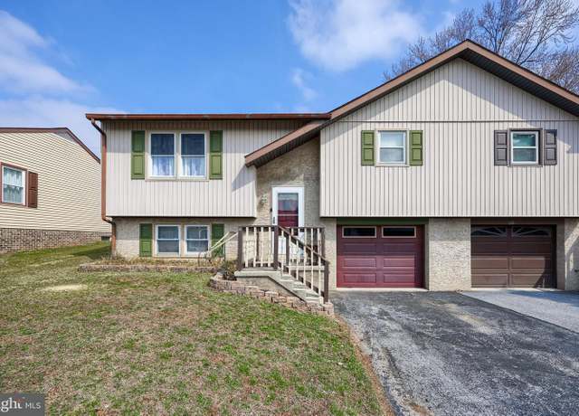 Property at 108 Marion Ter, Ephrata, PA 17522, 3 beds, 1.5 baths