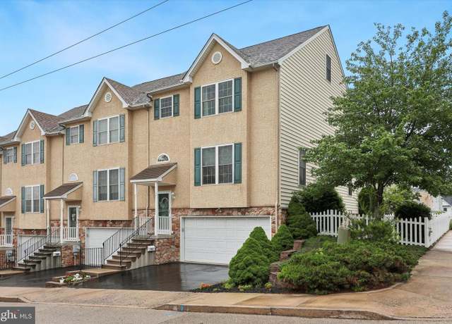 Property at 711 Green St, Bridgeport, PA 19405, 4 beds, 2.5 baths