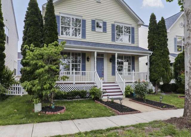 Property at 42827 Freedom St, Chantilly, VA 20152, 5 beds, 3.5 baths