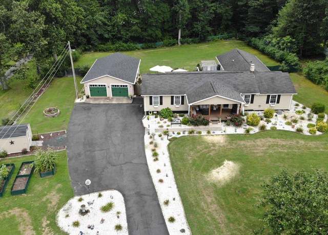 Property at 8029 Flippo Dr, Fredericksburg, VA 22408, 3 beds, 2 baths