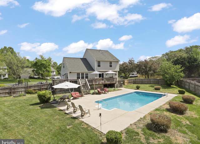 Property at 2006 Sierra Dr, Fredericksburg, VA 22405, 4 beds, 3.5 baths