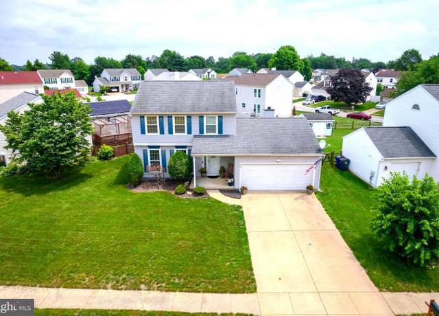 Property at 17 W Violette Dr, New Castle, DE 19720, 3 beds, 2.5 baths