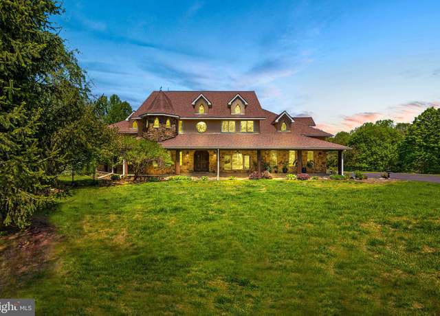 Property at 3 Fox Field Ct, Reisterstown, MD 21136, 7 beds, 6 baths