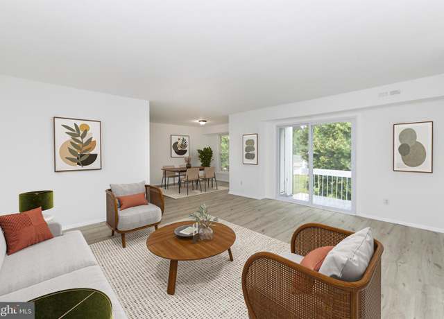 Property at 275 Green St Unit 4H5, Beverly, NJ 08010, 2 beds, 1 bath
