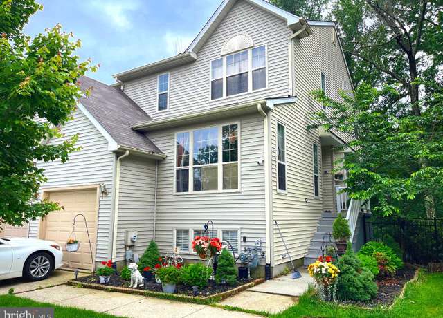 Property at 52 Woodstream Ct, Mantua, NJ 08051, 3 beds, 3.5 baths