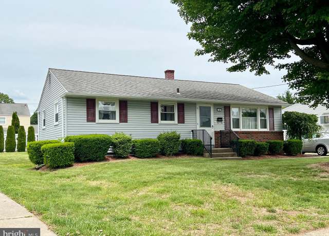 Property at 18 Jamaica Way, Hamilton, NJ 08610, 3 beds, 1 bath