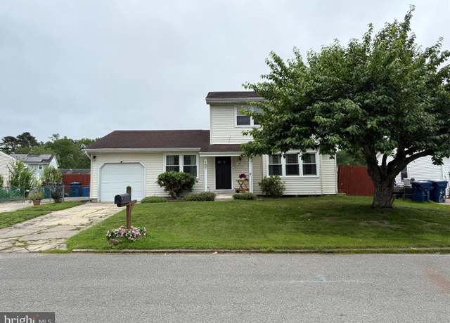 Property at 107 Lake Winnipesaukee Dr, Little Egg Harbor Twp, NJ 08087, 3 beds, 1.5 baths