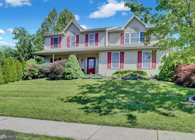 Property at 701 Antietam Dr, Douglassville, PA 19518, 4 beds, 2.5 baths