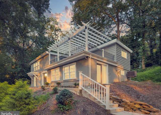Property at 422 Spackman Ln, Exton, PA 19341, 3 beds, 2.5 baths