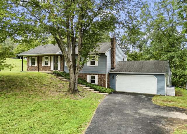 Property at 718 Southern Dr, West Chester, PA 19380, 4 beds, 3 baths
