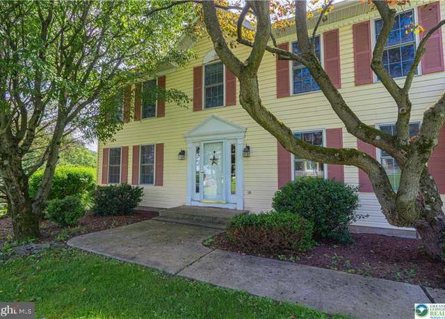 Property at 5460 Devonshire Ct, Laurys Station, PA 18059, 4 beds, 2.5 baths