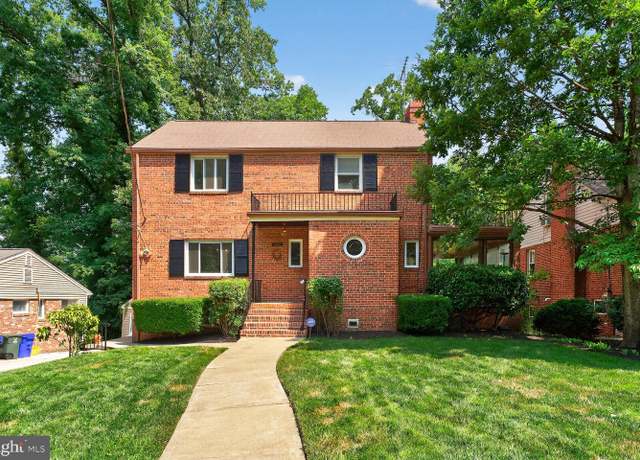 Property at 1501 20th St S, Arlington, VA 22202, 3 beds, 3.5 baths