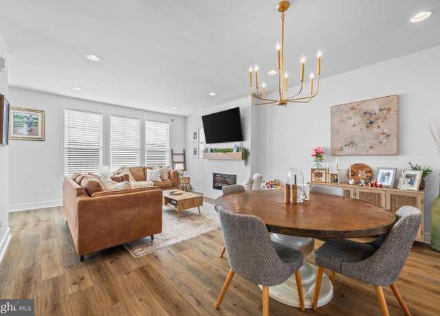 Property at 111 Wake Robin Ct, Lake Frederick, VA 22630, 4 beds, 3.5 baths