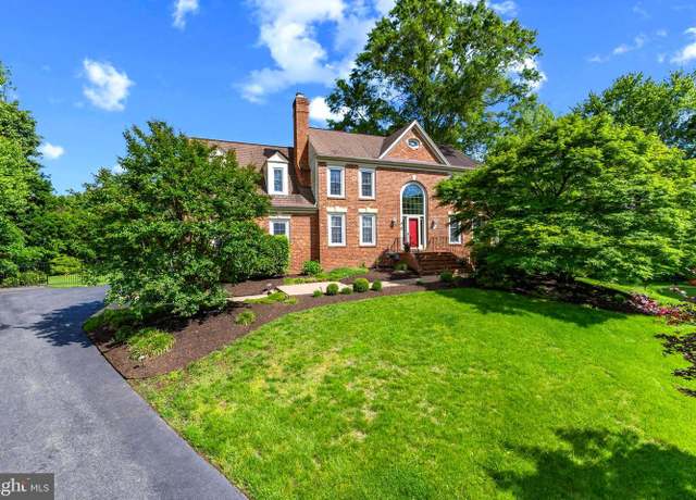 Property at 2200 Traies Ct, Alexandria, VA 22306, 5 beds, 3.5 baths
