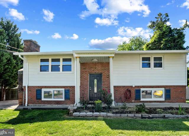 Property at 17849 Curtis Dr, Dumfries, VA 22026, 4 beds, 2.5 baths