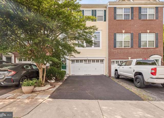Property at 8346 Leighlex Ct, Manassas, VA 20111, 3 beds, 3.5 baths