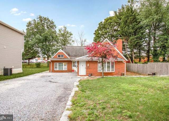 Property at 107 Main Ave SW, Glen Burnie, MD 21061, 5 beds, 3 baths