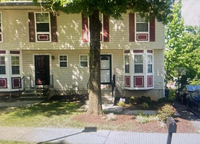 Property at 908 Flores St, Capitol Heights, MD 20743, 3 beds, 2.5 baths