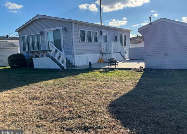 Property at 12115 W Cannonball Dr, Berlin, MD 21811, 3 beds, 1 bath