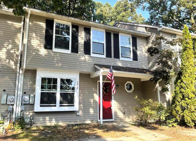 Property at 172 Fenway Ave, Atco, NJ 08004, 3 beds, 1.5 baths