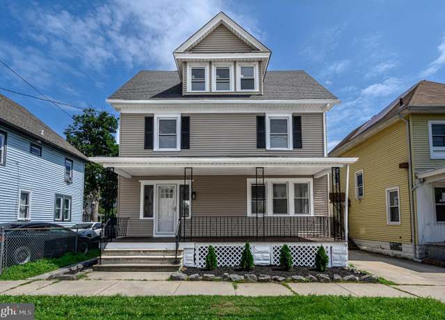Property at 78 Hopkins St, Woodbury, NJ 08096, 5 beds, 1.5 baths