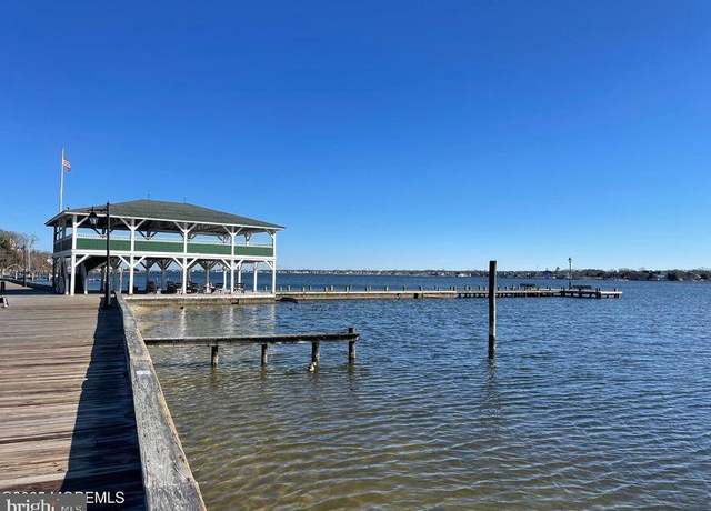 Property at 113 Jaynes Ave, Island Heights, NJ 08732, 7 beds, 3 baths