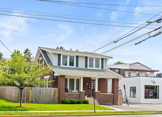 Property at 506 W High St, Carlisle, PA 17013, 3 beds, 2 baths