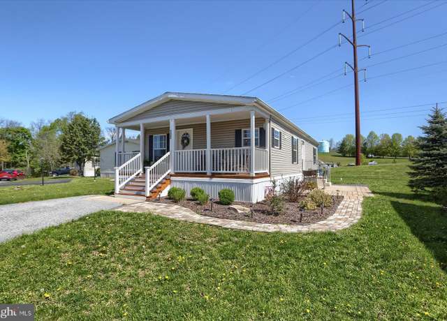 Property at 132 Wheaton Pl, Harrisburg, PA 17112, 3 beds, 2 baths