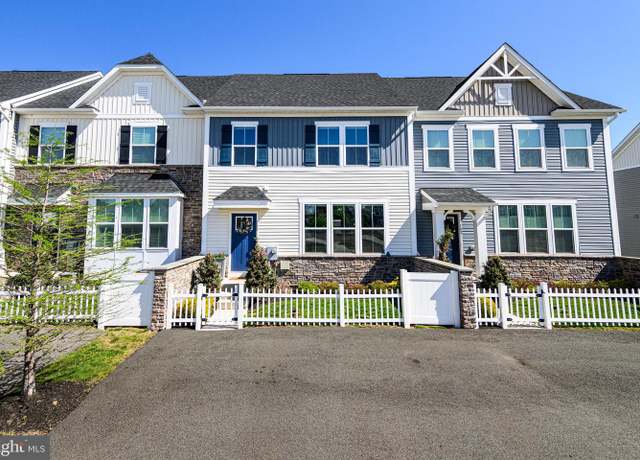Property at 180 Peter Ln, Gilbertsville, PA 19525, 3 beds, 2.5 baths