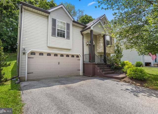 Property at 712 Blossom Hill Ln, Dallastown, PA 17313, 3 beds, 3 baths