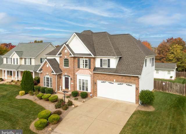 Property at 114 New Market Dr, Stephens City, VA 22655, 4 beds, 3.5 baths