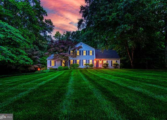 Property at 12209 Lake James Dr, Herndon, VA 20171, 6 beds, 4 baths