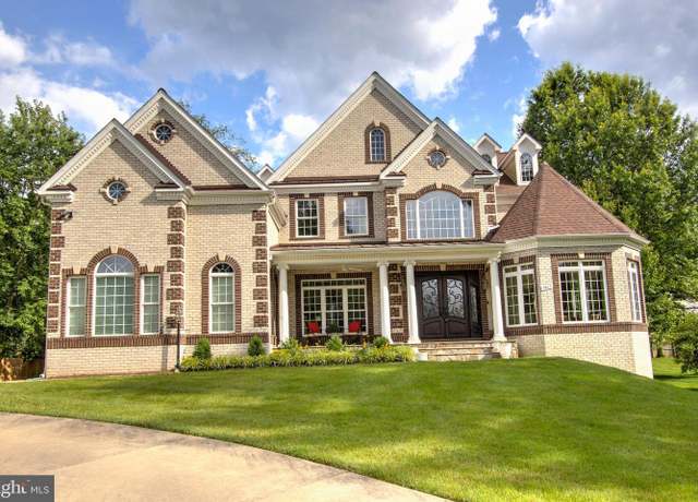 Property at 9813 Sunrise Rd, Vienna, VA 22181, 7 beds, 5.5 baths