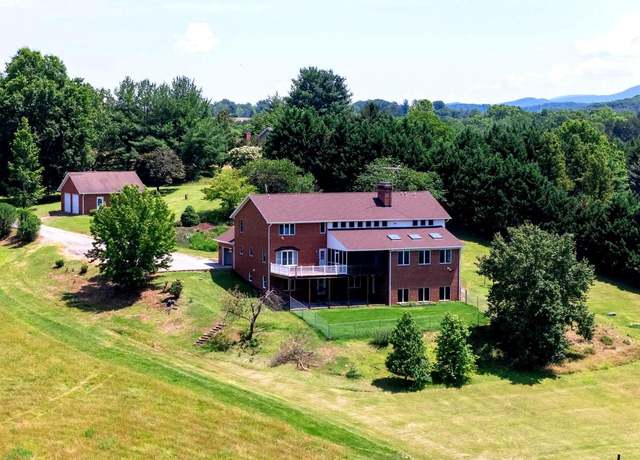 Property at 360 Lazy River East Rd, Luray, VA 22835, 4 beds, 4.5 baths