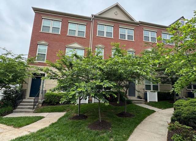 Property at 16085 Haygrath Pl, Gainesville, VA 20155, 4 beds, 3.5 baths