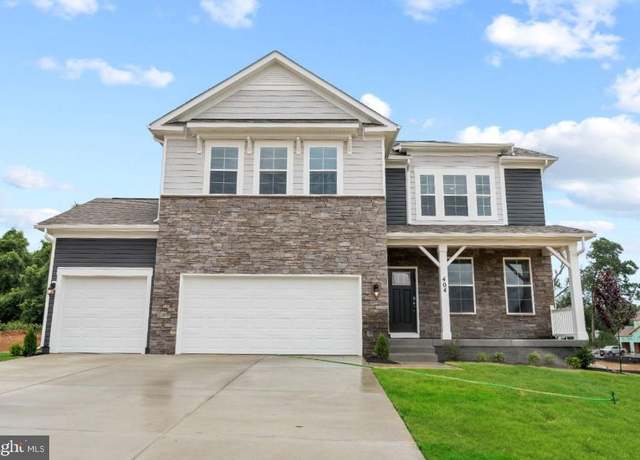 Property at 800 Long Meadow Dr, Fredericksburg, VA 22406, 3 beds, 5 baths