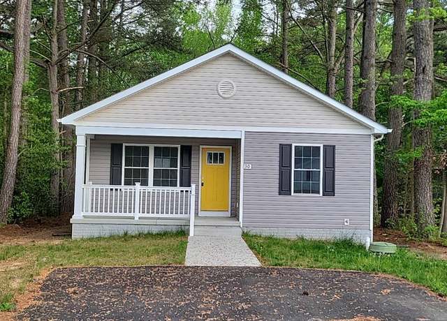 Property at 30 Parrish Loop, Montross, VA 22520, 3 beds, 2 baths