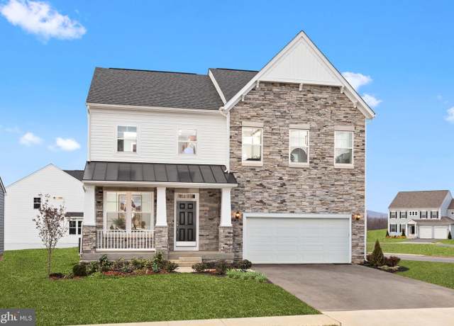 Property at 200 Hillsdale Pl, Martinsburg, WV 25403, 4 beds, 4.5 baths