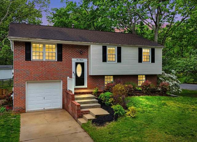 Property at 300 North Carolina Ave, Pasadena, MD 21122, 4 beds, 1.5 baths