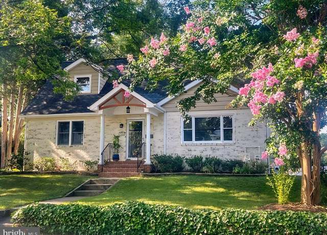 Property at 735 Glenwood St, Annapolis, MD 21401, 3 beds, 3 baths