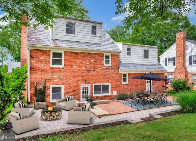Property at 8205 Robin Hood Ct, Towson, MD 21204, 6 beds, 4.5 baths