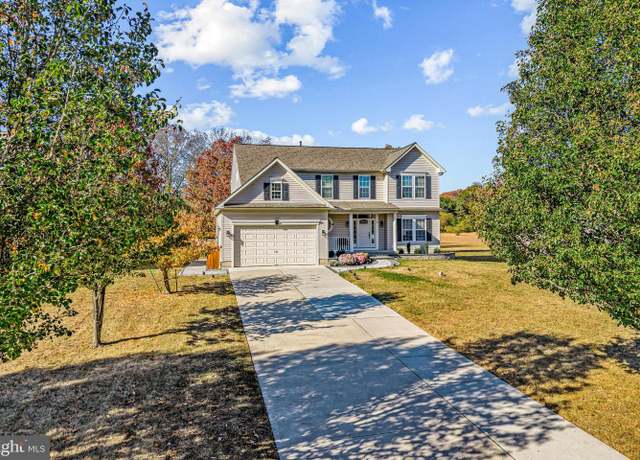 Property at 9 Heggan Ln, Hammonton, NJ 08037, 4 beds, 2.5 baths