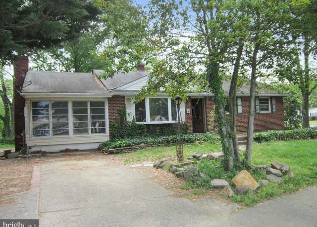 Property at 306 May Ct, Woodbury, NJ 08096, 3 beds, 1 bath
