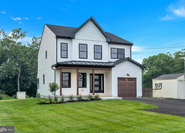 Property at 674 Main St, Sewell, NJ 08080, 4 beds, 2.5 baths